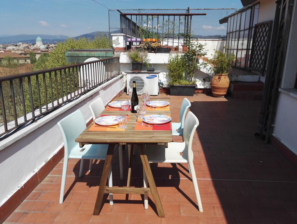 Roommo Lungarno Florencia Exterior foto